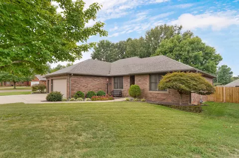 Exterior - 4571 S Park Ave, Springfield, MO 65810 photo 2 of 10