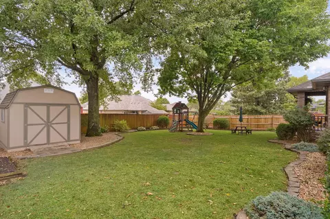 Exterior - 4571 S Park Ave, Springfield, MO 65810 photo 9 of 10