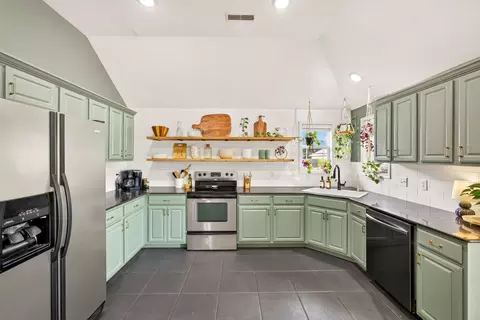Kitchen - 221 Pheasant, Willard, MO 65781 photo 6 of 6