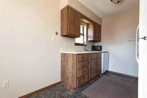 Kitchen - 2751 E Mcdaniel St #A & B, Springfield, MO 65802 photo 1 of 2