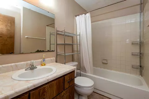 Bath - 2751 E Mcdaniel St #A & B, Springfield, MO 65802 photo 1 of 1