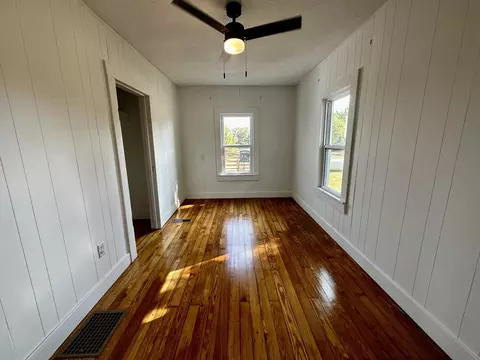 Living - 1934 State Hwy E, Marshfield, MO 65706 photo 4 of 4