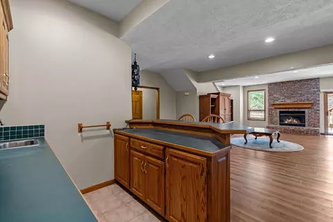 Living - 4757 S Holland Ave, Springfield, MO 65810 photo 13 of 13