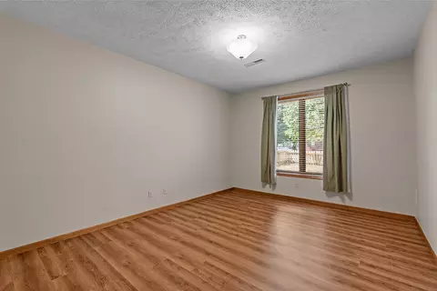 Bedroom - 4757 S Holland Ave, Springfield, MO 65810 photo 6 of 7