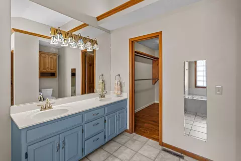 Bath - 4757 S Holland Ave, Springfield, MO 65810 photo 1 of 4