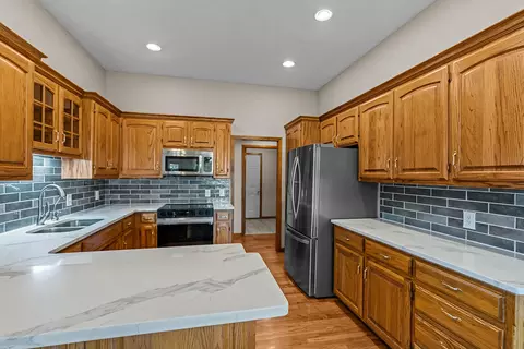 Kitchen - 4757 S Holland Ave, Springfield, MO 65810 photo 5 of 5