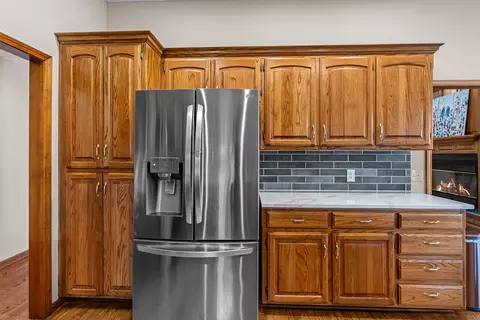 Kitchen - 4757 S Holland Ave, Springfield, MO 65810 photo 2 of 5