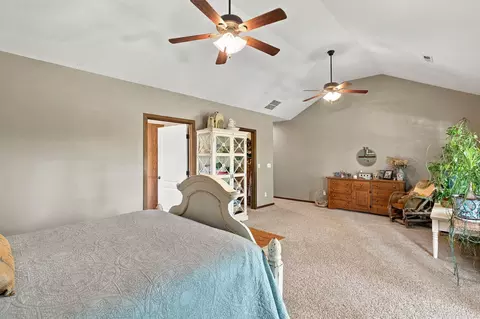 Bedroom - 480 Hunter Rdg, Clever, MO 65631 photo 1 of 4