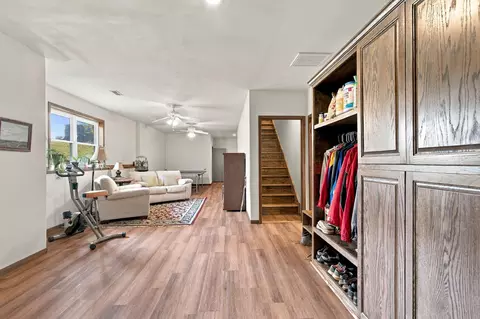 Entry Way - 480 Hunter Rdg, Clever, MO 65631 photo 3 of 4