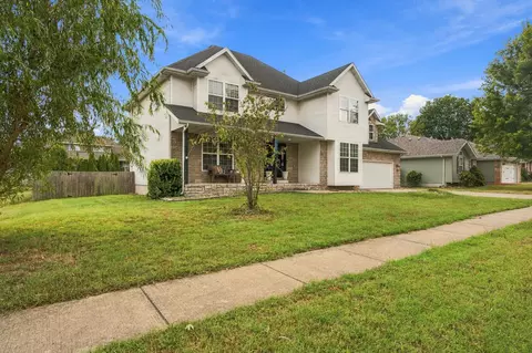 Exterior - 350 E Halsey St, Republic, MO 65738 photo 2 of 11