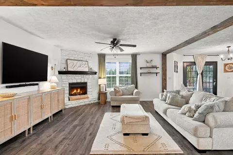 Living - 350 E Halsey St, Republic, MO 65738 photo 2 of 3