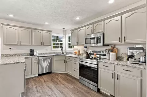 Kitchen - 350 E Halsey St, Republic, MO 65738 photo 2 of 2