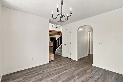 Entry Way - 350 E Halsey St, Republic, MO 65738 photo 3 of 5