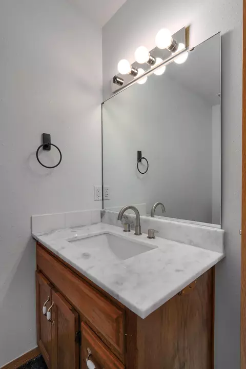 Bath - 2015 N Benton Ave, Springfield, MO 65803 photo 1 of 2