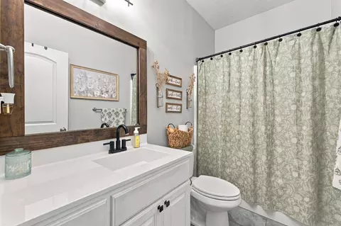 Bath - 3512 N Brinnsfield Dr, Ozark, MO 65721 photo 1 of 5