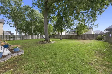 Exterior - 3512 N Brinnsfield Dr, Ozark, MO 65721 photo 6 of 8