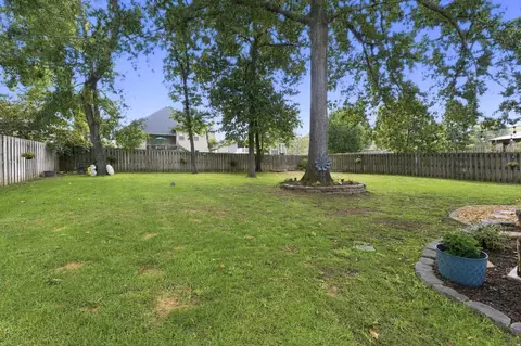 Exterior - 3512 N Brinnsfield Dr, Ozark, MO 65721 photo 2 of 8