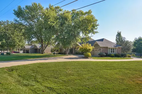Exterior - 3436 S Horseshoe Ave, Springfield, MO 65804 photo 21 of 22