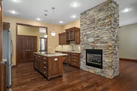 Kitchen - 3436 S Horseshoe Ave, Springfield, MO 65804 photo 1 of 5