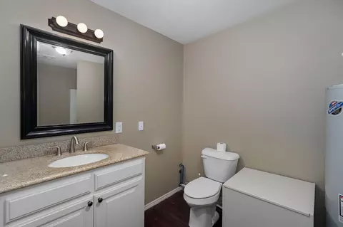 Bath - 3436 S Horseshoe Ave, Springfield, MO 65804 photo 8 of 8