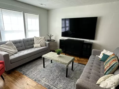 Living - 1657 E Division St, Springfield, MO 65803 photo 2 of 5