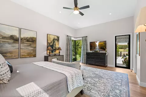 Bedroom - 5705 S Castlebay Dr, Springfield, MO 65809 photo 4 of 13