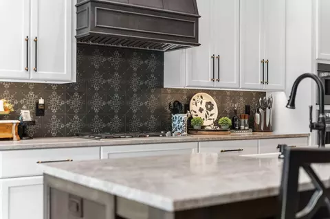 Kitchen - 5705 S Castlebay Dr, Springfield, MO 65809 photo 5 of 10