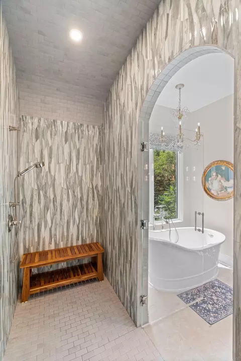 Bath - 5705 S Castlebay Dr, Springfield, MO 65809 photo 5 of 11