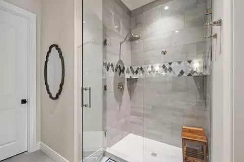 Bath - 5705 S Castlebay Dr, Springfield, MO 65809 photo 9 of 11