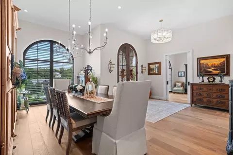Dining - 5705 S Castlebay Dr, Springfield, MO 65809 photo 2 of 5
