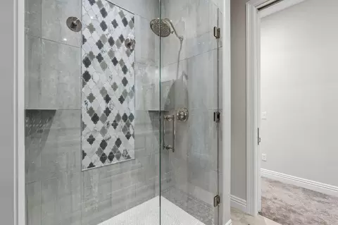 Bath - 5705 S Castlebay Dr, Springfield, MO 65809 photo 11 of 11