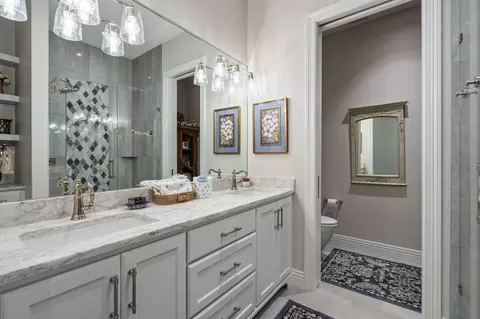 Bath - 5705 S Castlebay Dr, Springfield, MO 65809 photo 10 of 11