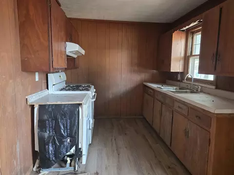 Kitchen - 515 S Beverly St, Billings, MO 65610 photo 1 of 1