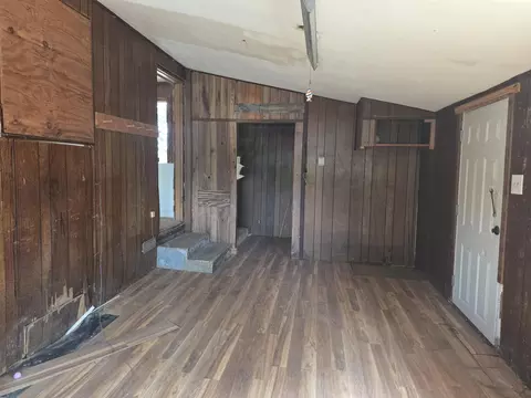 Other - 515 S Beverly St, Billings, MO 65610 photo 3 of 4