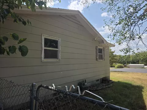 Exterior - 515 S Beverly St, Billings, MO 65610 photo 2 of 8