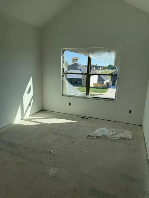Bedroom - 2505 W Webb Rd, Ozark, MO 65721 photo 3 of 4