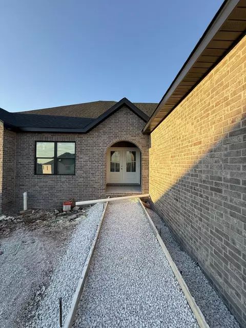 Exterior - 1795 W Gaslight Dr, Springfield, MO 65810 photo 4 of 5