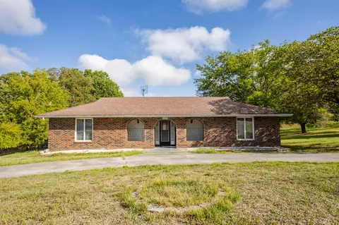 Exterior - 102 E Mockingbird Ln, Crane, MO 65633 photo 1 of 6