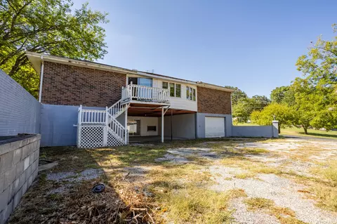 Exterior - 102 E Mockingbird Ln, Crane, MO 65633 photo 4 of 6