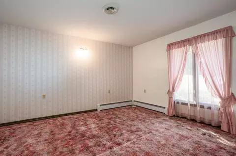 Bedroom - 102 E Mockingbird Ln, Crane, MO 65633 photo 3 of 3