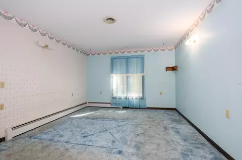 Bedroom - 102 E Mockingbird Ln, Crane, MO 65633 photo 1 of 3