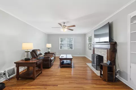Living - 308 E Centennial Ave, Carthage, MO 64836 photo 1 of 4