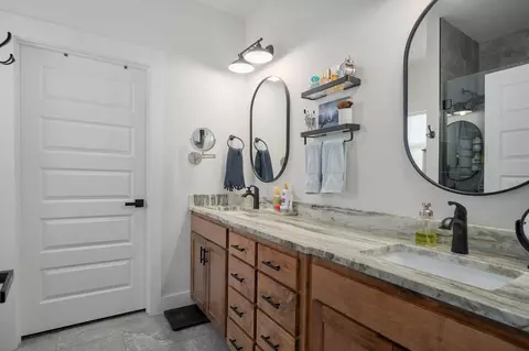 Bath - 1107 S Brooks Ave, Ozark, MO 65721 photo 1 of 3