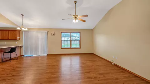 Living - 505 Silverleaf Ln, Willard, MO 65781 photo 3 of 3