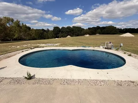 Exterior - 4967 E Farm Road 66, Springfield, MO 65803 photo 6 of 7