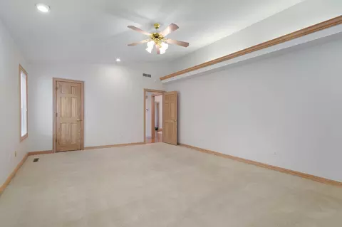 Bedroom - 2705 E Shady Glen Dr, Springfield, MO 65804 photo 3 of 3