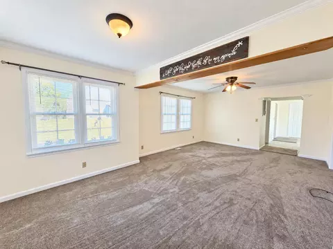 Living - 821 Main St, Cabool, MO 65689 photo 1 of 2