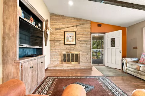 Living - 500 Bluebird Ln, Shell Knob, MO 65747 photo 4 of 7