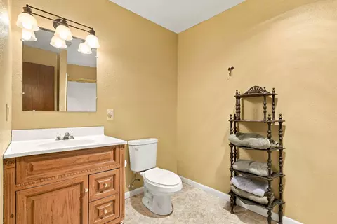 Bath - 500 Bluebird Ln, Shell Knob, MO 65747 photo 3 of 3