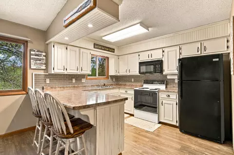 Kitchen - 500 Bluebird Ln, Shell Knob, MO 65747 photo 1 of 3